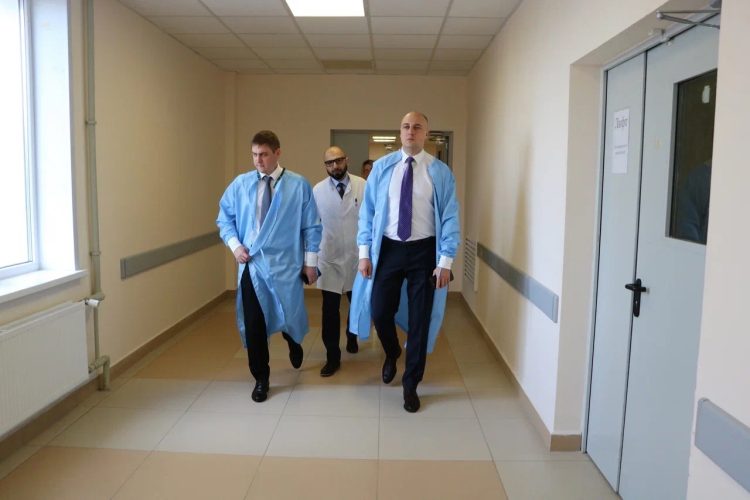 Вице-губернатор Артем Бранов проверил работу Рязанского онкодиспансера