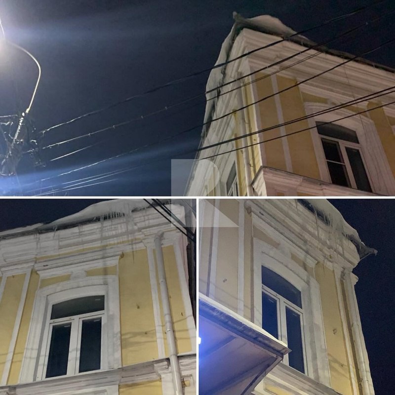 Рязанка сообщила о свисающих с крыш домов сосульках в центре города