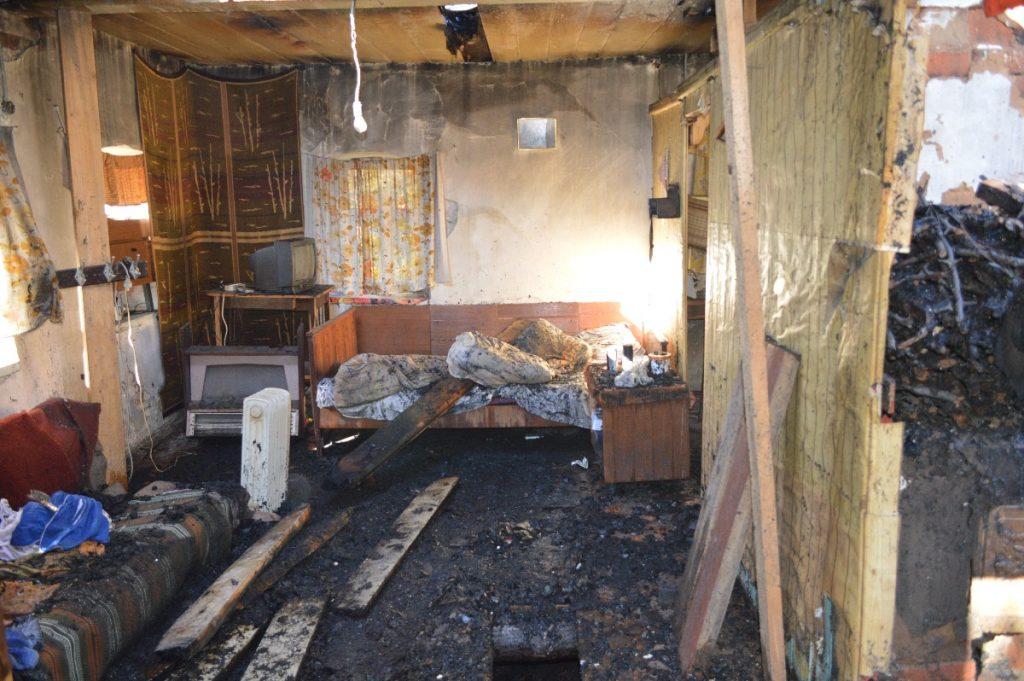 В Старожиловском районе сгорел дом