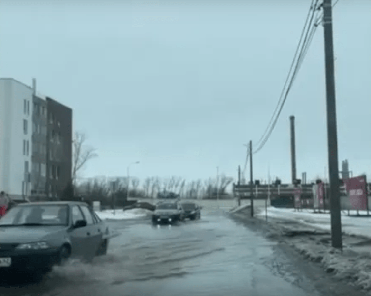 Рязанцы делятся в Сети снимками затопленных городских улиц