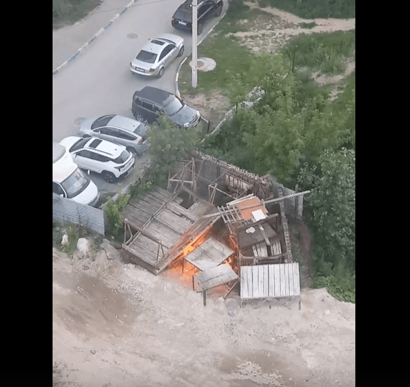 На улице Быстрецкой дети устроили поджог