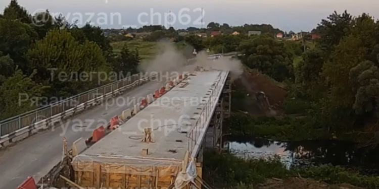 10 июля в Сараевском районе внедорожник упал с моста