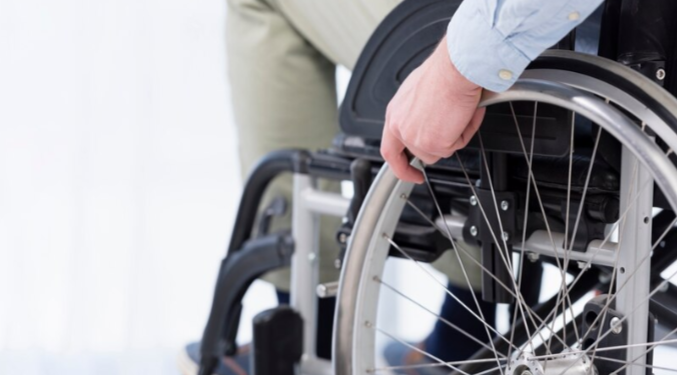 В Рязанской области инвалиды-колясочники оказались отрезаны от города железной дорогой В Рязанской области инвалиды-колясочники оказались отрезаны от города железной дорогой