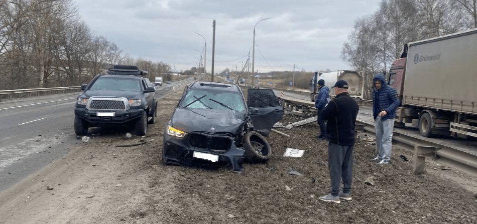 В ДТП под Рязанью пострадал 29-летний водитель на BMW