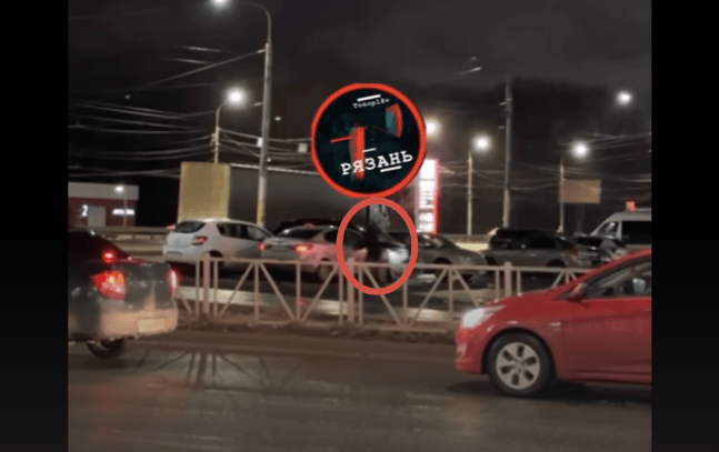 На Московском шоссе засняли "месиво" из машин