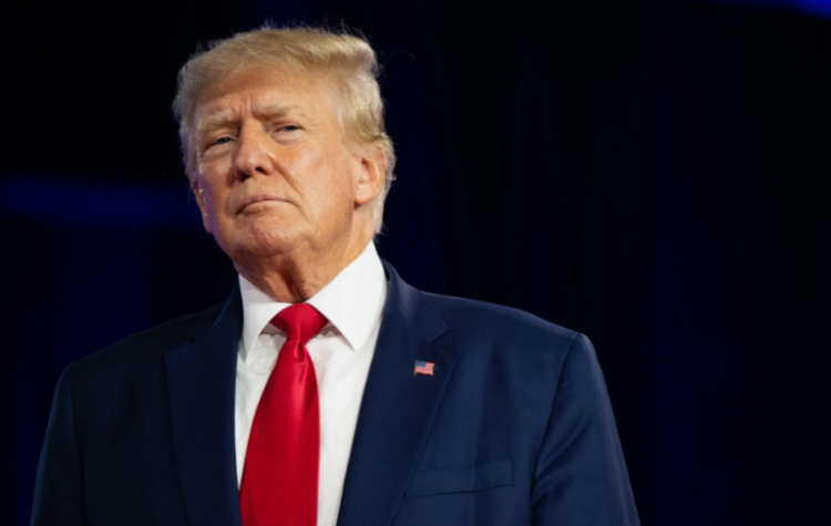 Трамп планирует поговорить с Путиным 18 марта