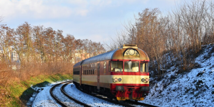 Попавшему под поезд 21-летнему рязанцу ампутируют ногу