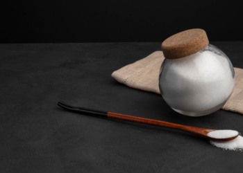 Кардиолог Вахляев: чрезмерное употребление соли влечет риск развития инфаркта Кардиолог Вахляев: чрезмерное употребление соли влечет риск развития инфаркта