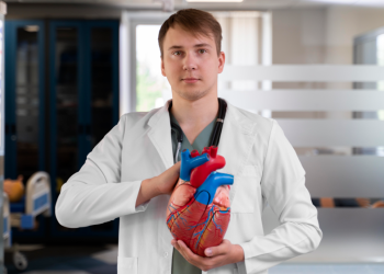 Кардиолог Вахляев предупредил россиян, что инфаркт может наступить бессимптомно Кардиолог Вахляев предупредил россиян, что инфаркт может наступить бессимптомно