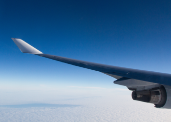 Над Рязанским регионом из-за технических неполадок развернулся самолет