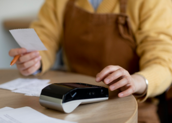 ФНС возобновила проверку выдачи чеков в рязанских кафе и ресторанах ФНС возобновила проверку выдачи чеков в рязанских кафе и ресторанах