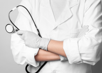 В поселке Лесной Шиловского района медики нашли еще одного пострадавшего после взрыва на заводе В поселке Лесной Шиловского района медики нашли еще одного пострадавшего после взрыва на заводе