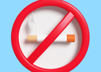 Курящих в квартире россиян будут штрафовать