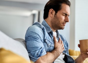 Кардиолог Гуляев: стресс и переутомляемость могут привести к инфаркту Кардиолог Гуляев: стресс и переутомляемость могут привести к инфаркту