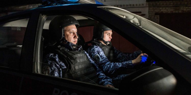 В рязанском Новомичуринске росгвардейцы задержали двух мотоциклистов без водительских прав