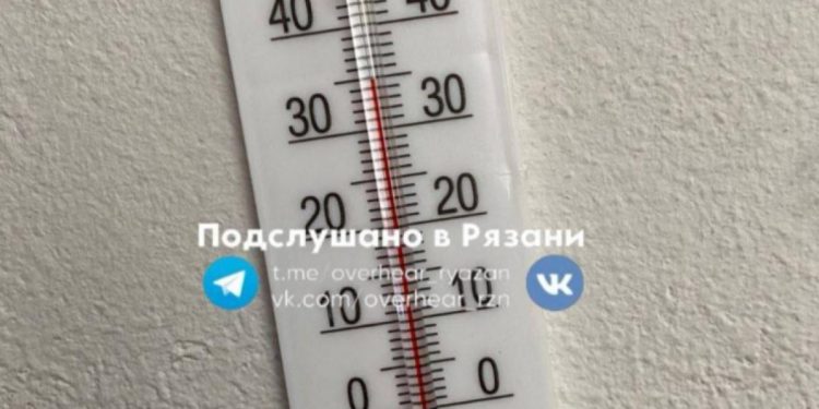Рязанцы сообщили о 35-градусной жаре в одном из отделений Почты России