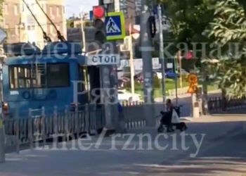 Рязанцы сообщили о водителе троллейбуса, который высадил инвалида из общественного транспорта Рязанцы сообщили о водителе троллейбуса, который высадил инвалида из общественного транспорта