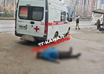 На Московском шоссе обнаружили труп мужчины На Московском шоссе обнаружили труп мужчины