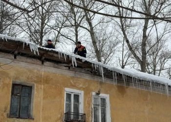 В Рязани обвалилась крыша МКД В Рязани обвалилась крыша МКД