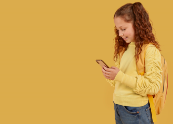 Рязанский священник Фетисов призвал не покупать детям смартфоны Рязанский священник Фетисов призвал не покупать детям смартфоны