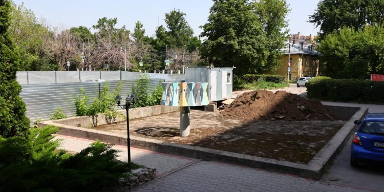 Около Рязанского театра кукол на месте фонтана появится новая цветочная клумба Около Рязанского театра кукол на месте фонтана появится новая цветочная клумба