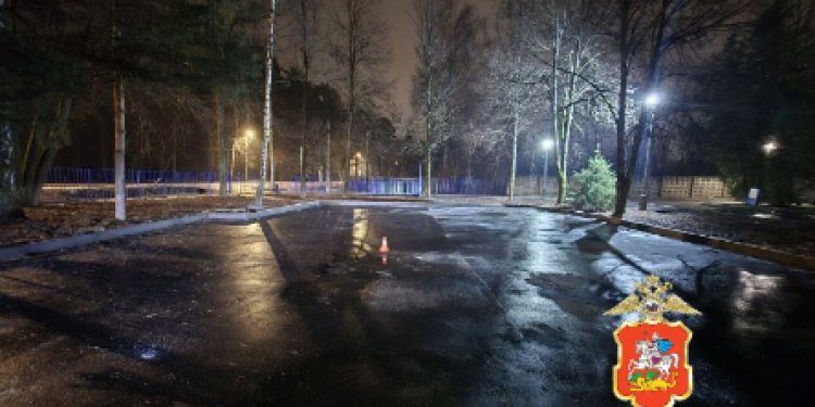 В Подмосковье женщина-водитель задавила свою двухлетнюю дочь