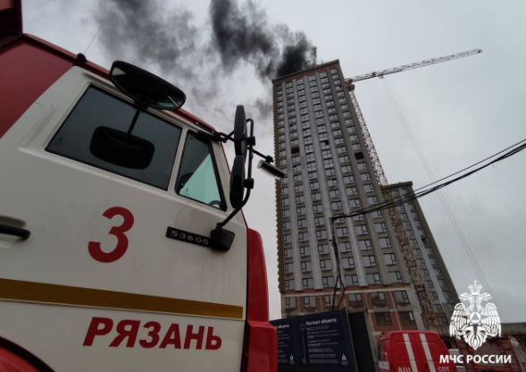 В рязанской жилой многоэтажке произошел пожар