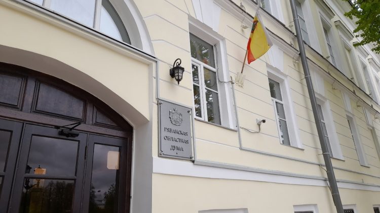 В Рязанской области запретили продажу энергетиков по ряду учреждений