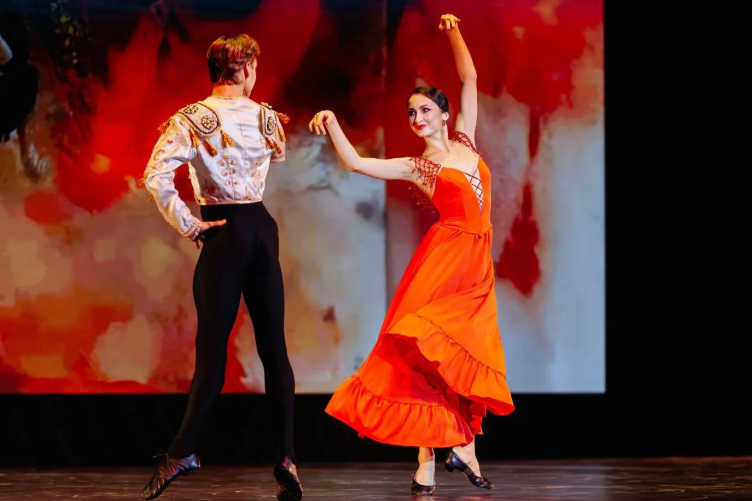 Павел Малков посетил выступление Рязанского театра балета