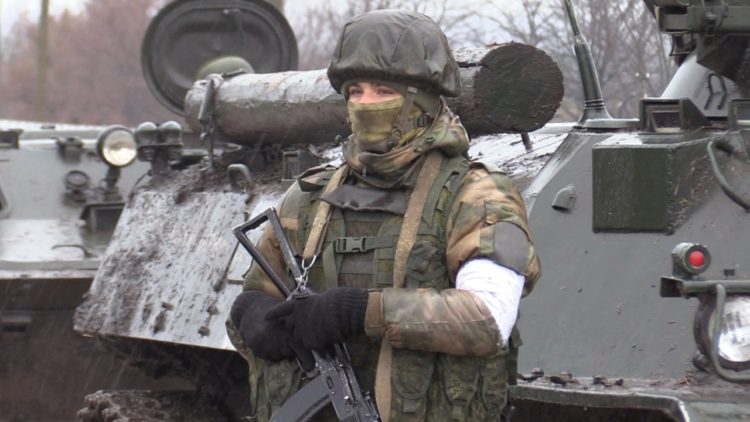 Российские вооружённые силы России взяли под контроль город Изюм в Харьковской области