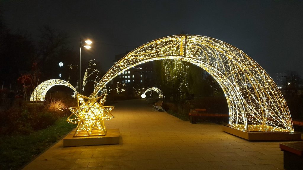 Рязанский Лыбедский бульвар украсили к Новому году