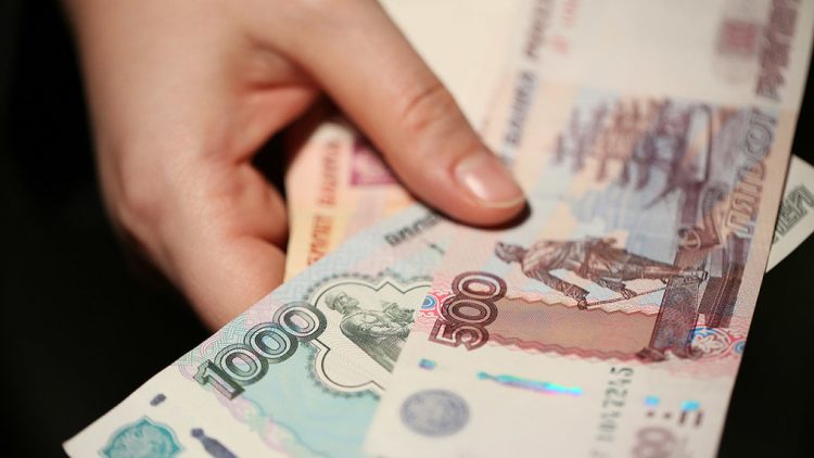Россиянам рассказали об изменениях в выплатах по пособиям и льготам с 1 октября