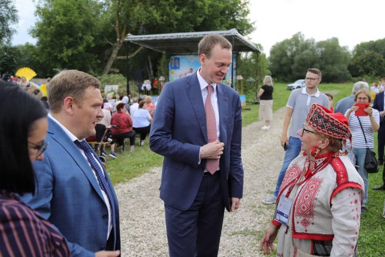 Рязанский губернатор Малков посетил День села в Малинках