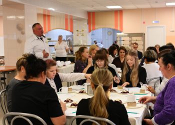 Родители рязанских учеников продегустировали меню в школе №62