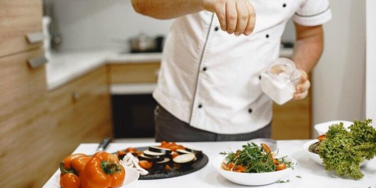 В 2024 году самыми дефицитными в Рязанской области стали профессии дворников, поваров и фармацевтов В 2024 году самыми дефицитными в Рязанской области стали профессии дворников, поваров и фармацевтов