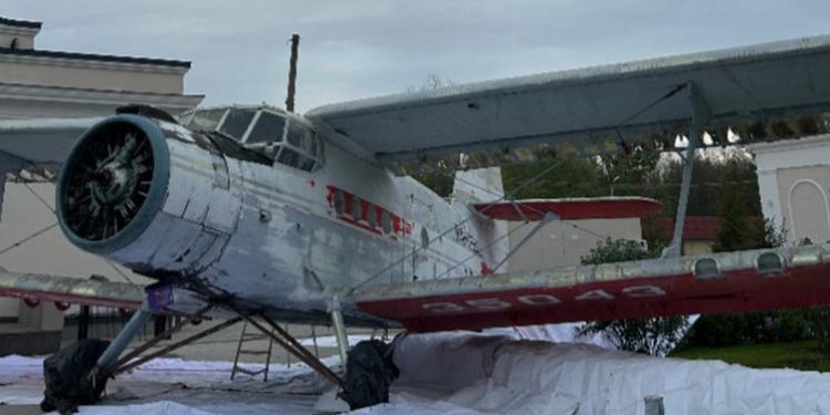 На территории Рязанской ВДНХ установили самолет Ан-2 «кукурузник»