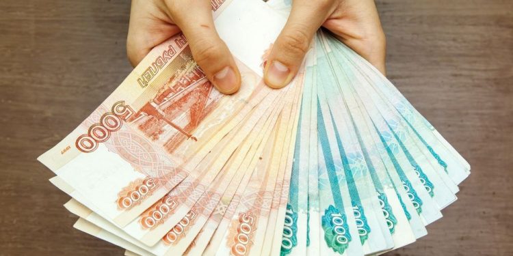 Мишустин: правительство Рф выделит 5,5 миллиарда рублей на зарплаты бюджетникам Мишустин: правительство Рф выделит 5,5 миллиарда рублей на зарплаты бюджетникам