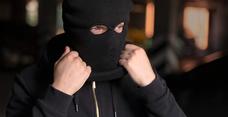 Трое похожих братьев-грабителей и их друг разоблачены в кражах рязанских пенсионеров