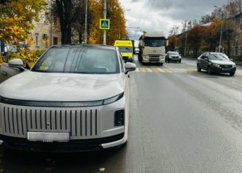 На Куйбышевском шоссе 14-летняя рязанка угодила под колеса автомобиля