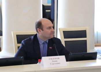 Лидер рязанских коммунистов Денис Сидоров выступил против введения транспортного налога Лидер рязанских коммунистов Денис Сидоров выступил против введения транспортного налога