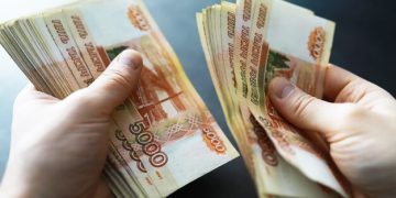 Рязанцам будут ежегодно поднимать зарплаты