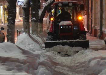 В Рязани ДБГ объявила три тендера на вывоз снега на сумму 9 миллионов рублей В Рязани ДБГ объявила три тендера на вывоз снега на сумму 9 миллионов рублей