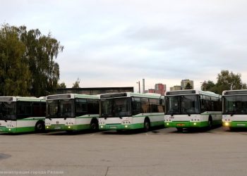 Администрация объяснила рязанцам, почему по вечерам на дорогах не хватает транспорта