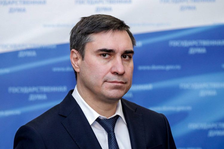 Рязанец Хубезов покинул пост председателя комитета Госдумы по охране здоровья