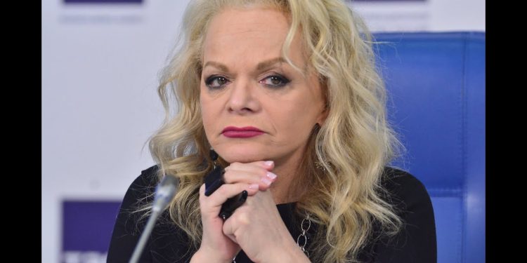 Долина продолжает проживать в квартире Лурье даже после решения Верховного суда о выселении Долина продолжает проживать в квартире Лурье даже после решения Верховного суда о выселении