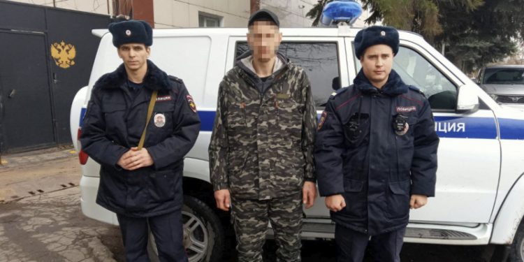 На улице Энгельса задержали 38-летнего мужчину, объявленного в федеральный розыск