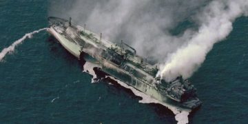 ВСУ подбили российский танкер-газовоз