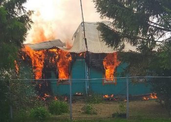 В Сети появились фото с места смертельного пожара в Чучковском районе