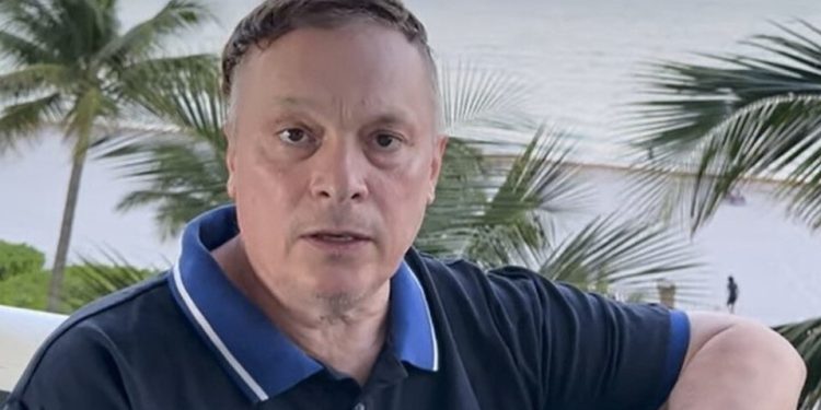 Продюсера группы «Ласковый май» Андрея Разина объявили в розыск