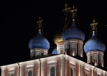 В Рязани на Новом Успенском соборе заработала подсветка